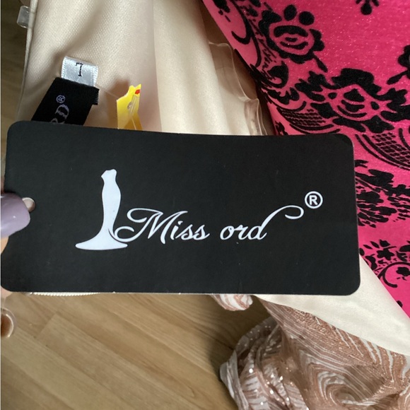 MISS ORD Rose and Cream Sequin Patterned Dress L - Picture 15 of 16